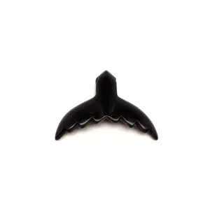Átfúrt medál obszidián bálnafarok 35x28mm